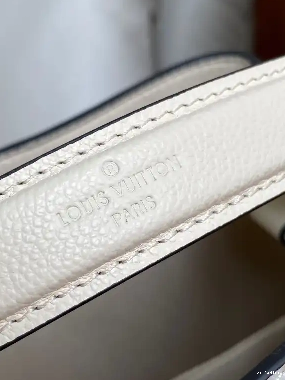 Cheap NÉONOÉ BB LOUIS VUITTON 0523